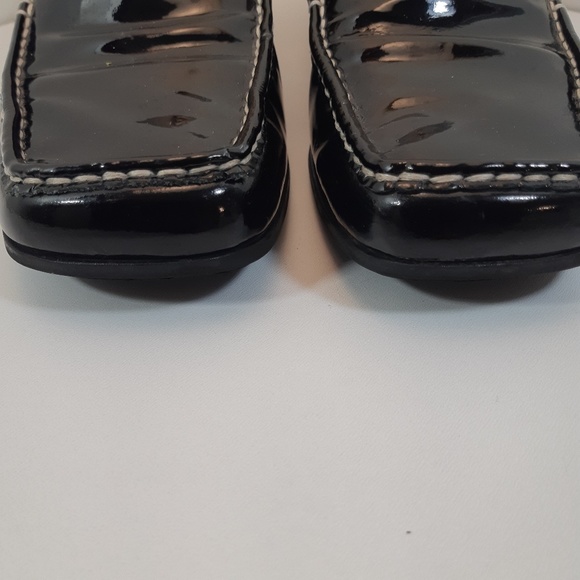 Etienne Aigner Shiny Patent Leather Loafers - Picture 6 of 7